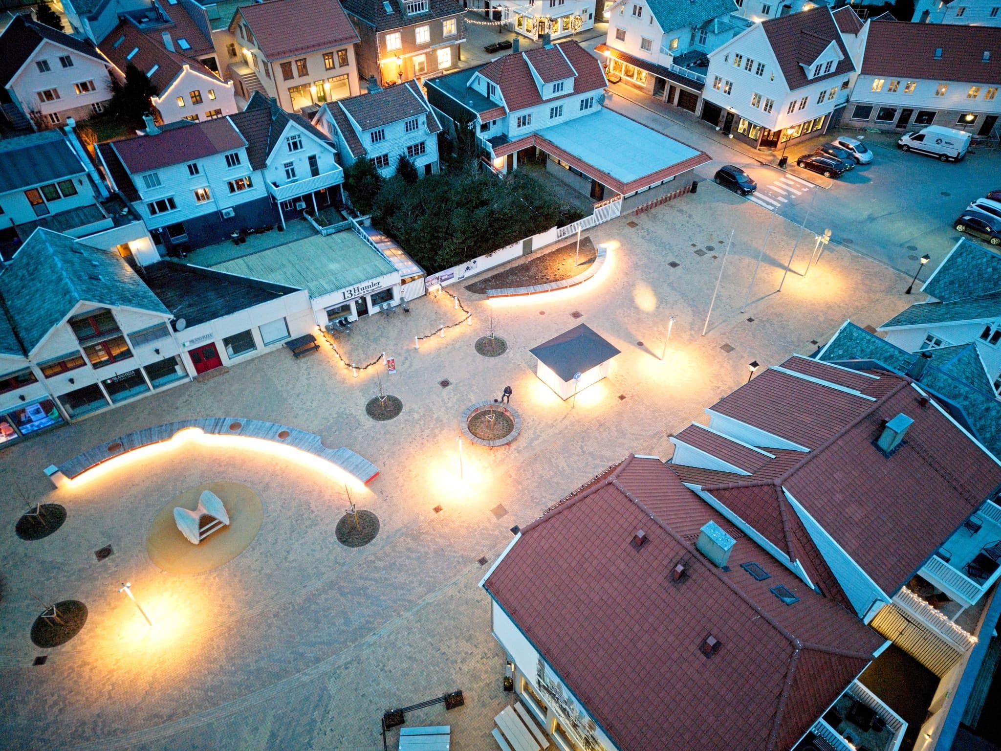 Skudeneshavn sentrum en kveld